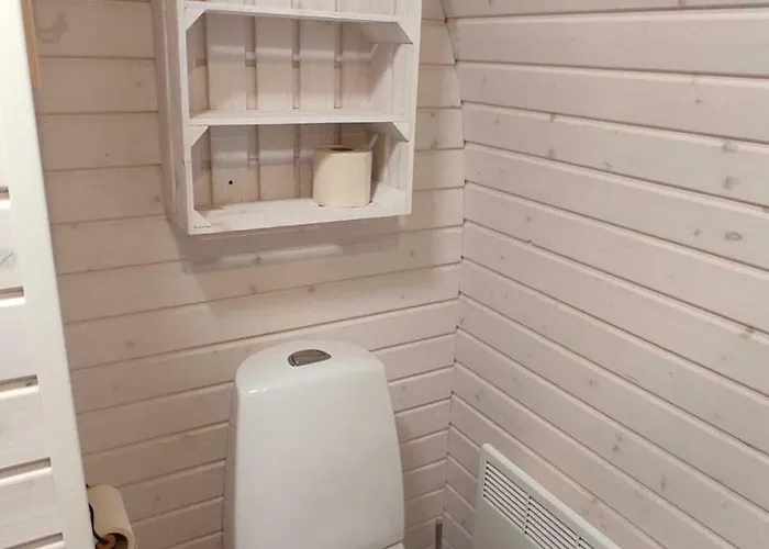 Tiny Igloo Joergensen